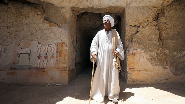 علي فاروق كبير عمال الحفريات الأثرية علي فاروق كبير عمال الحفريات الأثرية