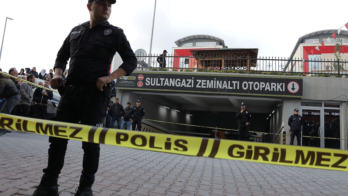 اعتقال 112 عسكريا في تركيا للاشتباه في صلتهم بفتح الله غولن