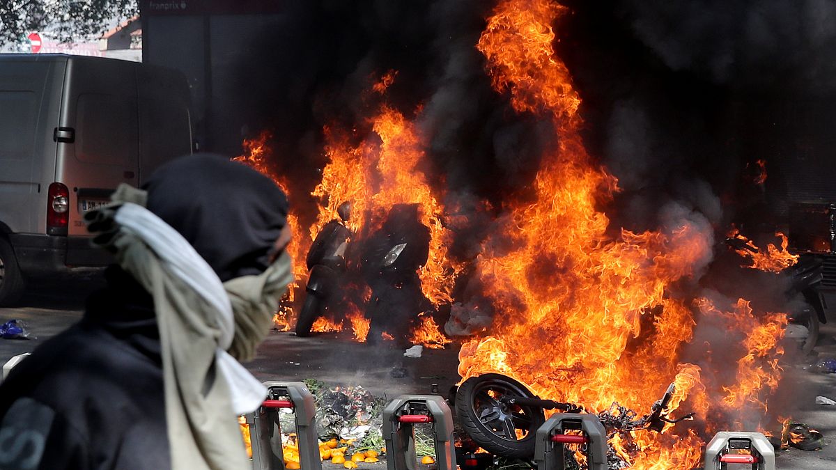 Motorbikes on fire at Yellow Vest protest on Saturday