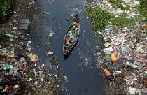 Plastik atıklar sadece kara ve denizi değil mikroplastikler yoluyla havayı da kirletiyor