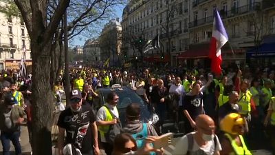 "Жёлтые жилеты": беспорядки в Париже