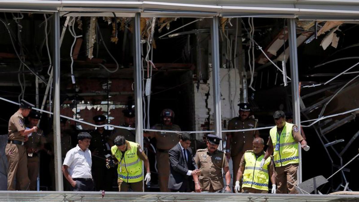 انفجار شش بمب در مراسم عید پاک در سری‌لانکا ده‌ها مجروح بر جای گذاشت