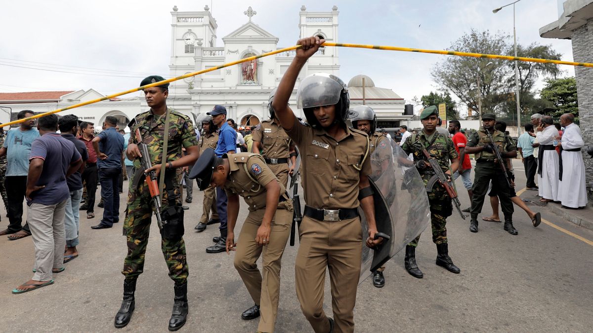 Merényletsorozat Srí Lankán: rengeteg halott