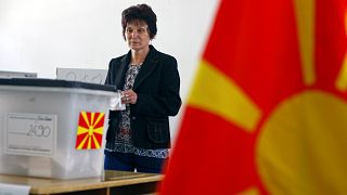 Βόρεια Μακεδονία: Σε εξέλιξη οι κρίσιμες προεδρικές εκλογές