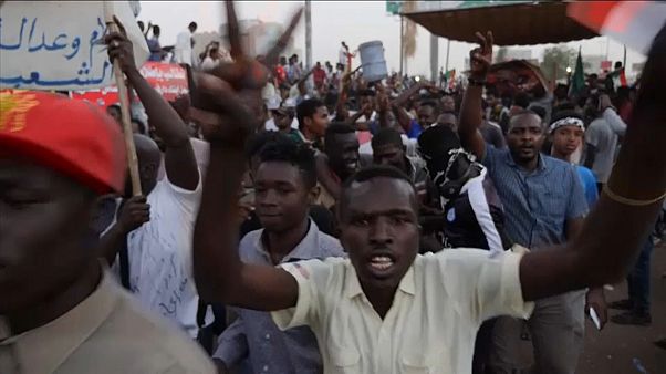 Sudan military council receives aid from Saudi Arabia and UAE Sudan military council receives aid from Saudi Arabia and UAE