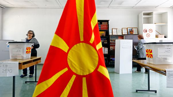 Σε δεύτερο γύρο για την εκλογή προέδρου Σε δεύτερο γύρο για την εκλογή προέδρου
