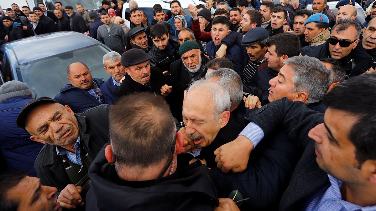 Kemal Kilicdaroglu attacked by a man during a funeral ceremony near Ankara