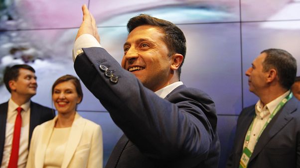 Rusya'dan Ukrayna'da seçimi kazanan Zelenskiy yönetimine sağduyu çağrısı Rusya'dan Ukrayna'da seçimi kazanan Zelenskiy yönetimine sağduyu çağrısı
