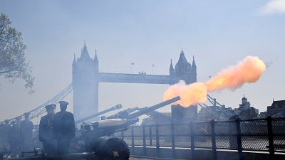 Díszlövések a királynő születésnapján Londonban