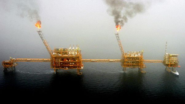 واکنشهای جهانی نسبت به تمدید نشدن معافیتهای نفتی ایران توسط آمریکا واکنشهای جهانی نسبت به تمدید نشدن معافیتهای نفتی ایران توسط آمریکا