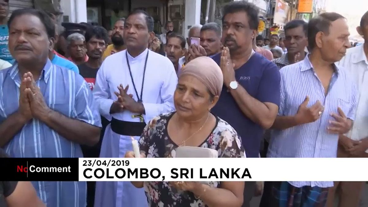 Σρι Λάνκα: Ενός λεπτού σιγή για τα θύματα των επιθέσεων