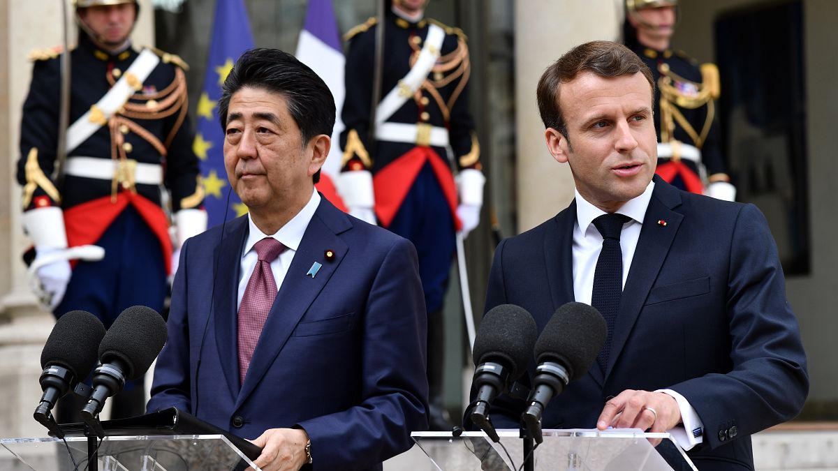 Macron ve Abe, Renault-Nissan’ın geleceğini ve Ghosn soruşturmasını görüştü