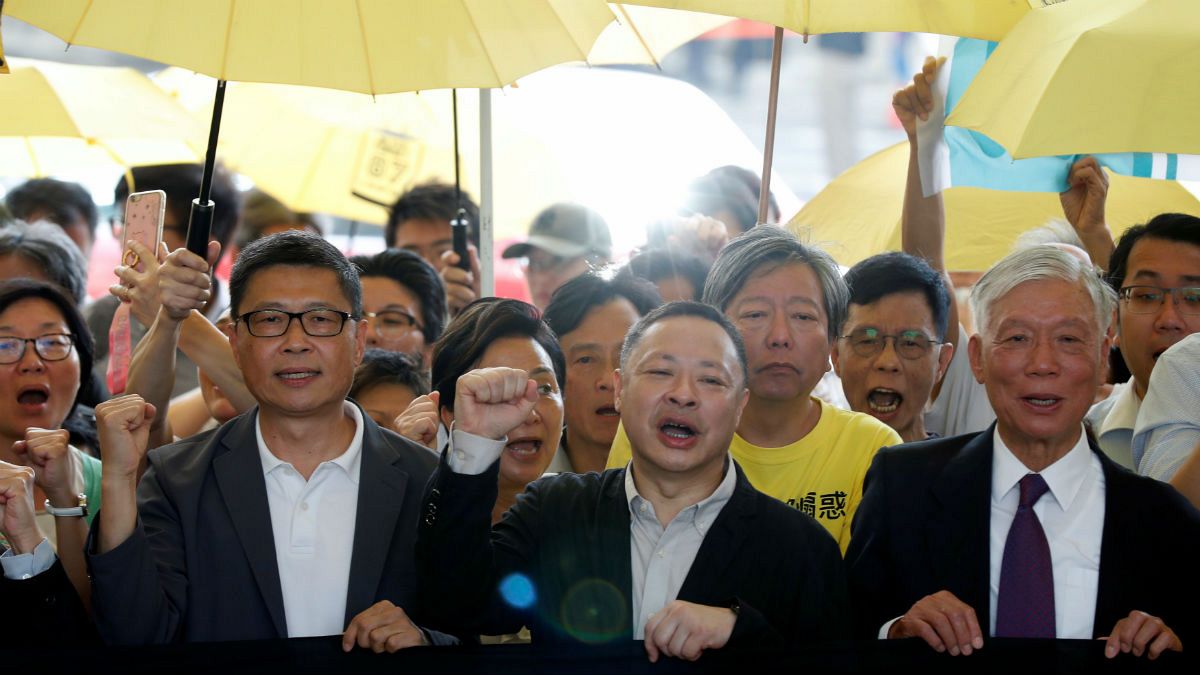 رهبران جنبش «اشغال مرکز» هنگ کنگ به زندان محکوم شدند