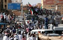 Hundreds more protesters join demonstrations in Sudan's capital