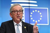 Nem mondta Juncker, hogy "húsvéttól visszalőnek"
