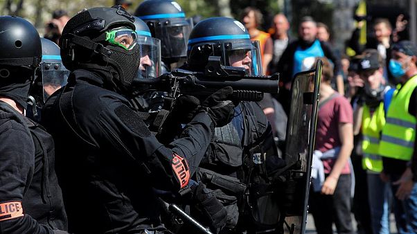 ‘Chalecos amarillos’: La detención de dos periodistas reabre el debate sobre la violencia policial ‘Chalecos amarillos’: La detención de dos periodistas reabre el debate sobre la violencia policial