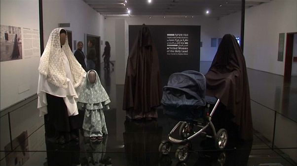 Veils on mannequins at the exhibition Veils on mannequins at the exhibition