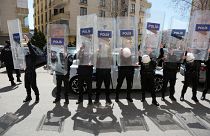 5 yaşındaki bir kız çocuğuna tecavüzü protesto eden kadın gözaltına alındı