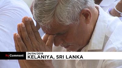 Sri Lanka'da hayatını kaybedenler için Budistlerden dua töreni