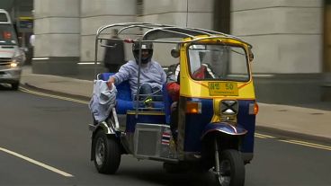 عربة ذات الثلاث عجلات اشتراها إيفرارد من موقع إي-باي الإلكتروني للمزادات