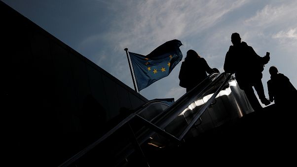 Los europeos siguen confiando en la Unión Europea Los europeos siguen confiando en la Unión Europea