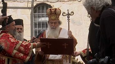 شاهد: طقس غسل الأرجل في خميس الأسرار في القدس