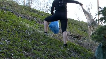 شاهد: السويديون يجمعون بين العناية بالبيئة واللياقة البدنية