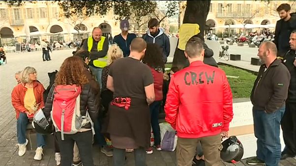 Οι αντιδράσεις στις εξαγγελίες Μακρόν Οι αντιδράσεις στις εξαγγελίες Μακρόν