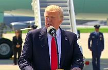 Trump, battuta d'arresto per i tagli sull'aborto: la giustizia federale dice "no"