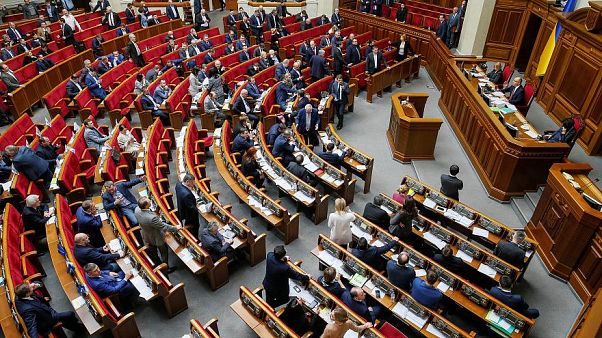 پارلمان اوکراین تصویب کرد: زبان اوکراینی تنها زبان رسمی کشور است پارلمان اوکراین تصویب کرد: زبان اوکراینی تنها زبان رسمی کشور است