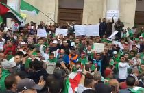 A politikai elit távozását követelik Algériában