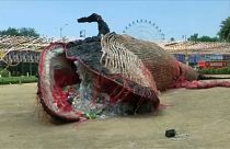 Mementó: műanyagbálna Manilában