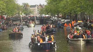 شاهد: هولندا تحتفل بالذكرى الثانية والخمسين لميلاد ملكها