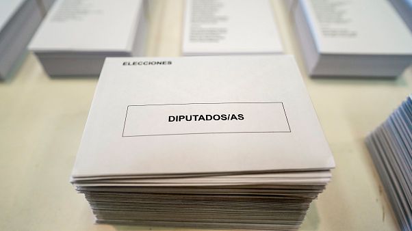 В Испании проходят досрочные парламентские выборы В Испании проходят досрочные парламентские выборы