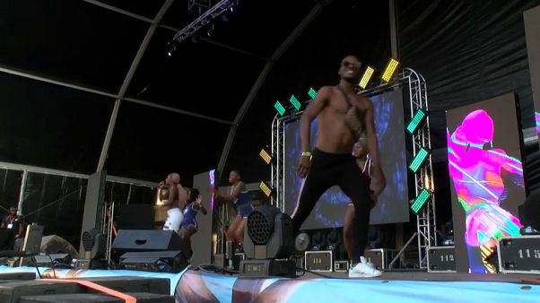 Angola: Solidariedade une artistas num concerto por Moçambique Angola: Solidariedade une artistas num concerto por Moçambique