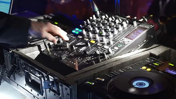 Nichts mit Paartanz: Ü50s beanspruchen ihr Recht auf Party Nichts mit Paartanz: Ü50s beanspruchen ihr Recht auf Party