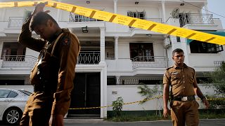 رئيس سريلانكا يعين وزيرا جديدا للدفاع وسط تحذيرات من هجمات جديدة