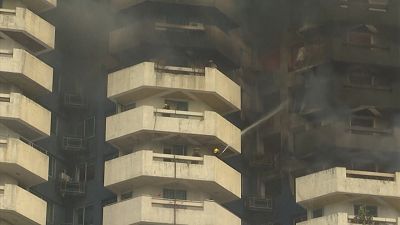ویدئو؛ ساختمان ۲۱ طبقه در پایتخت فیلیپین طعمه حریق شد