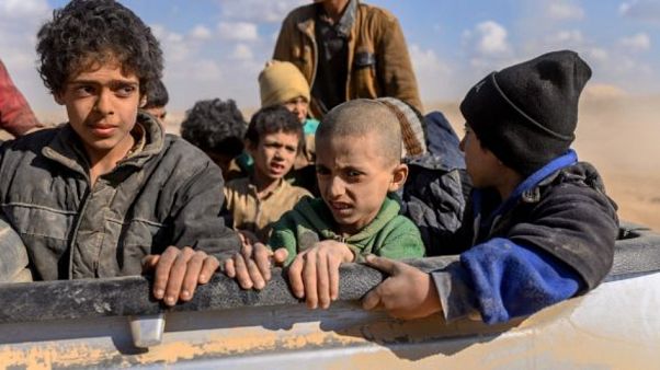 Yezidi toplumu, babaları IŞİD'li olan çocukları kabul etmiyor Yezidi toplumu, babaları IŞİD'li olan çocukları kabul etmiyor