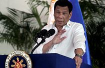 تهدید دوترته به «اعلام جنگ» به کانادا بر سر زباله