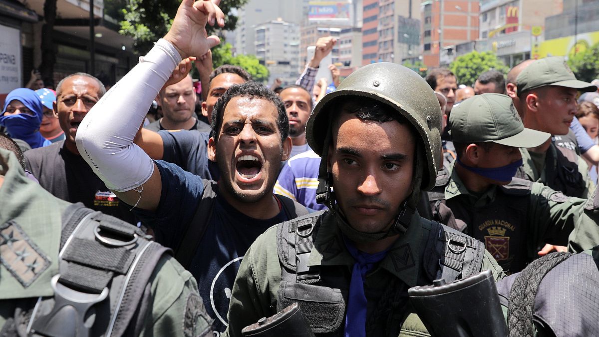 Βενεζουέλα: Συγκρούσεις και τραυματίες 