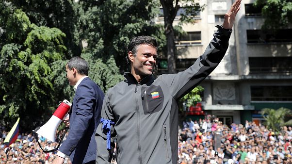 Allanan y roban la casa de Leopoldo López en Caracas Allanan y roban la casa de Leopoldo López en Caracas