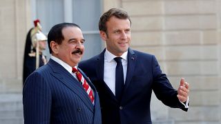 الرئيس الفرنسي إيمانويل ماكرون يستقبل حمد بن عيسى  آل خليفة ملك البحرين