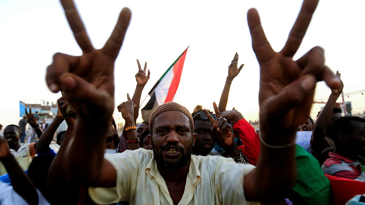 تجمع المهنيين السودانيين: المجلس العسكري غير جاد في تسليم السلطة للمدنيين 