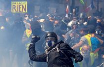  Παρίσι: Συγκρούσεις και δακρυγόνα στις πορείες της Πρωτομαγιάς