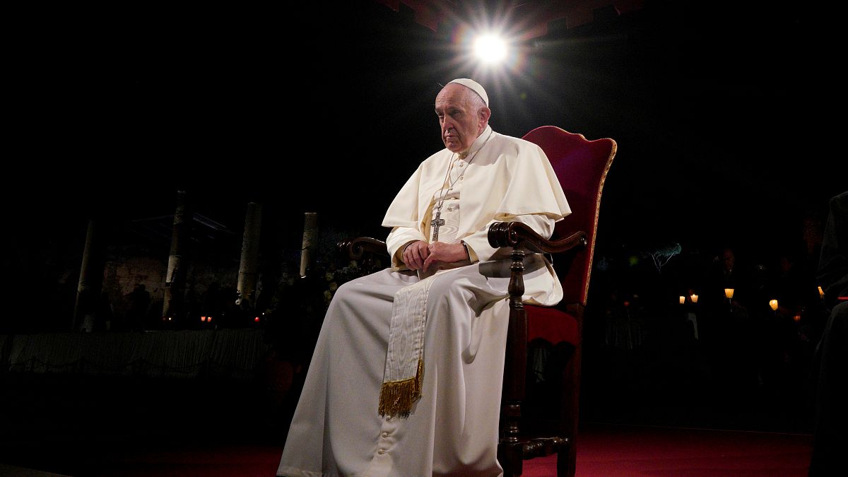 رسالة من شخصيات محافظة تطالب الأساقفة بإعلان البابا فرنسيس "مهرطقا"