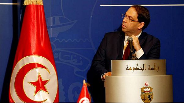 تونس: رفع الأجر الأدنى وأجور المتقاعدين لامتصاص الغضب الشعبي تونس: رفع الأجر الأدنى وأجور المتقاعدين لامتصاص الغضب الشعبي