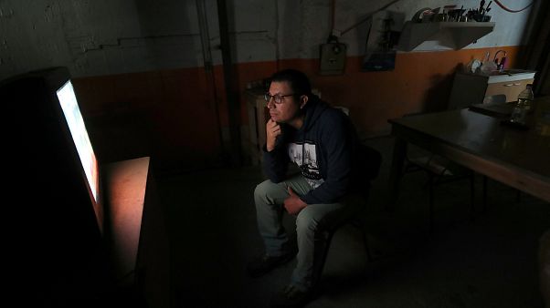 Una conversación en WhatsApp revela la incertidumbre que se vivió en Caracas el 30 de abril Una conversación en WhatsApp revela la incertidumbre que se vivió en Caracas el 30 de abril