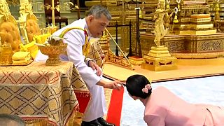 Maha Vajiralongkorn macht "Freundin" Suthida am Mittwoch zur Königin.