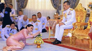 پادشاه تایلند با محافظش ازدواج کرد